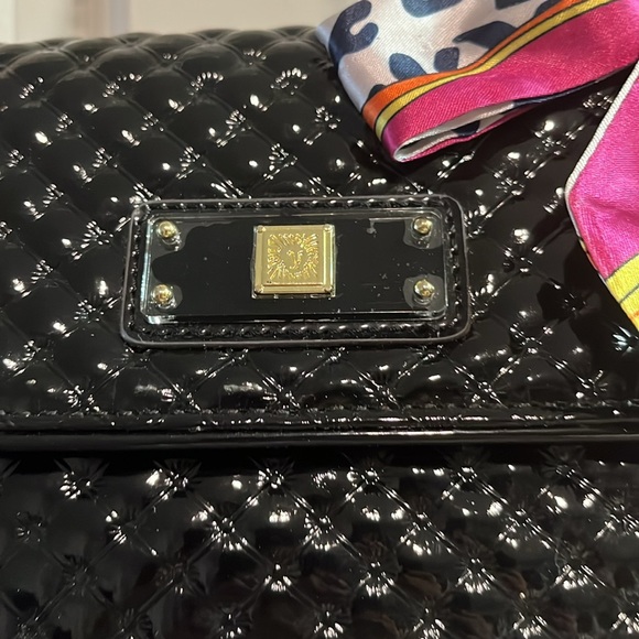 Anne Klein Quilted Black Patent Leather Chain Strap Handbag - Picture 3 of 9